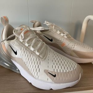 Nike Air Max 270